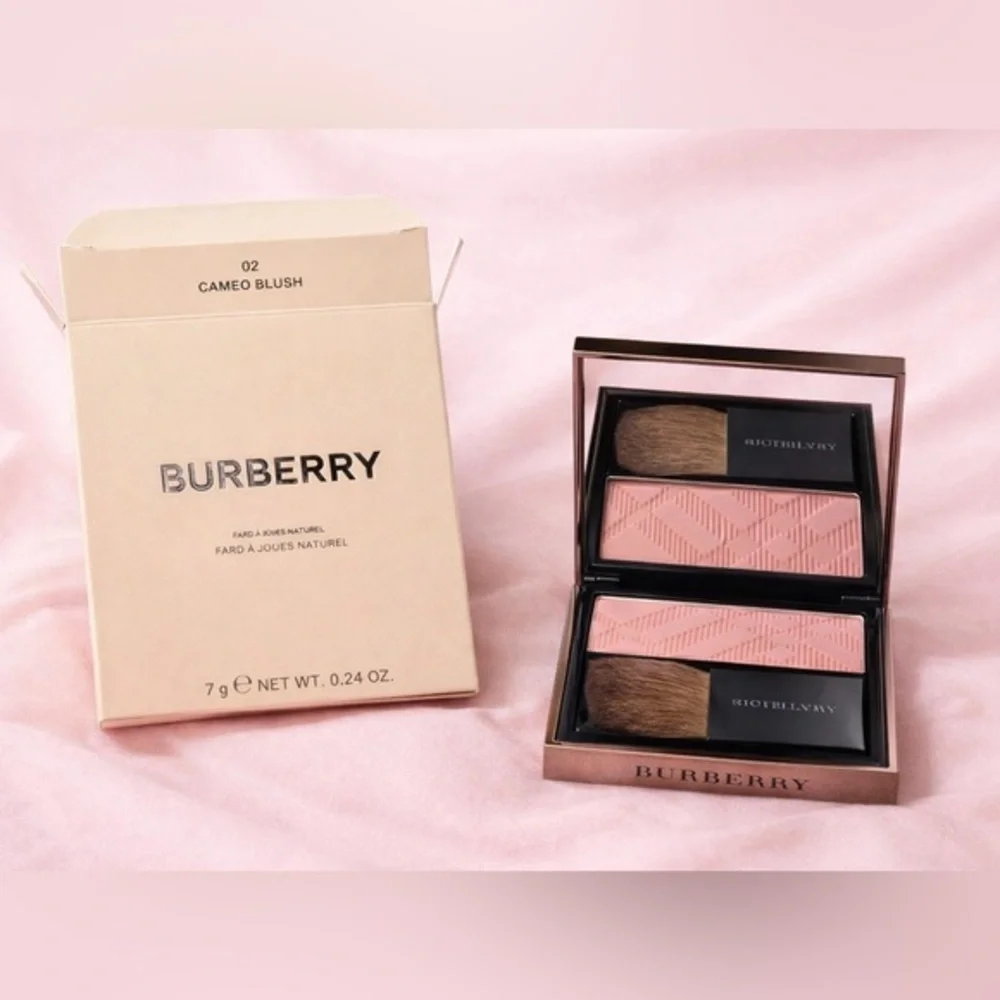 BURBERRY Light Glow Natural Blush – 02 Cameo Blush | Soft Pink Glow 💗✨